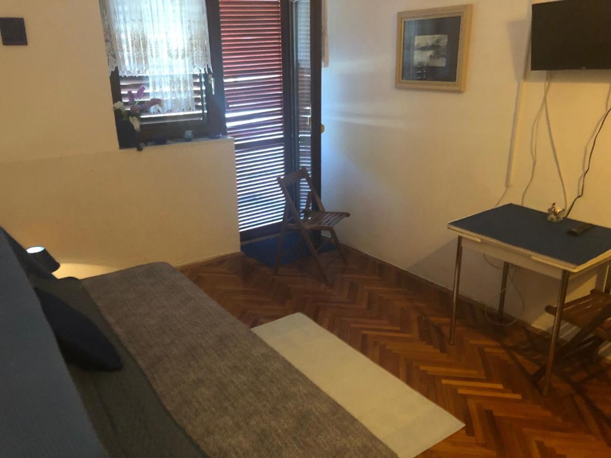 Apartments And Rooms With Parking Space Klenovica, Novi Vinodolski - 5590 Exteriör bild